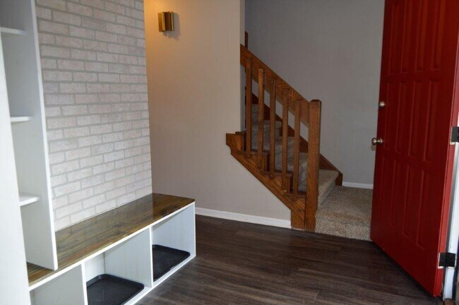 Foto del edificio - 5931 Spring Oak Ct