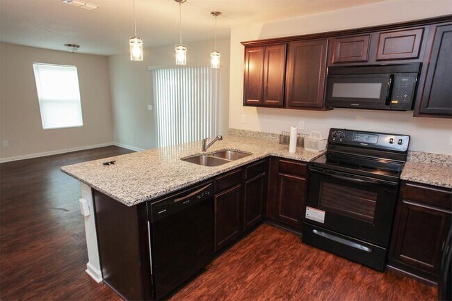 Foto del edificio - 8207 Highfield Ave