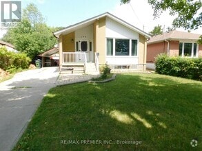 Building Photo - 190 Taysham Crescent