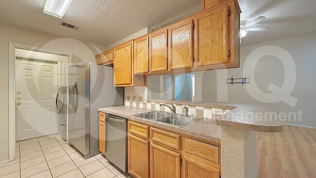 Building Photo - 4202 Jake Spoon Dr