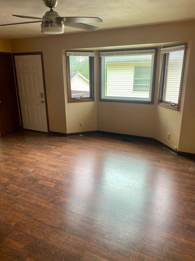 Foto principal - 2 bed 2 bath house in NW Lincoln