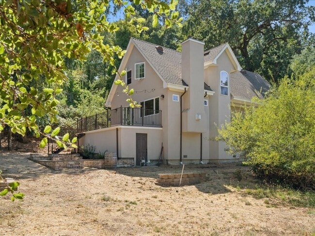 Building Photo - 910 Villa Chanticleer Rd