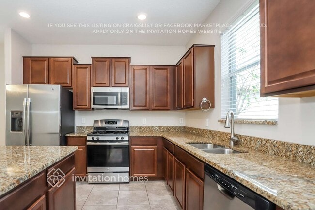 Foto del edificio - 6341 Shore Vista Pl