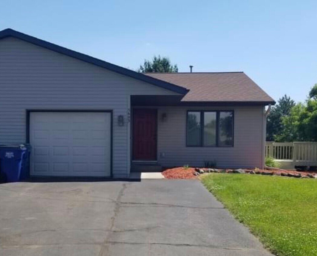 224573 Country Ln, Wausau, WI 54401 Townhouse for Rent in Wausau, WI