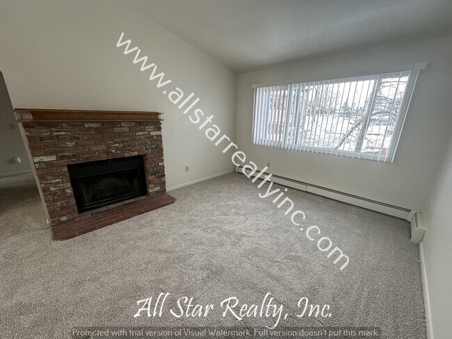 Building Photo - 3310 Max Circle Unit 4 - East Side 3 Bedro...