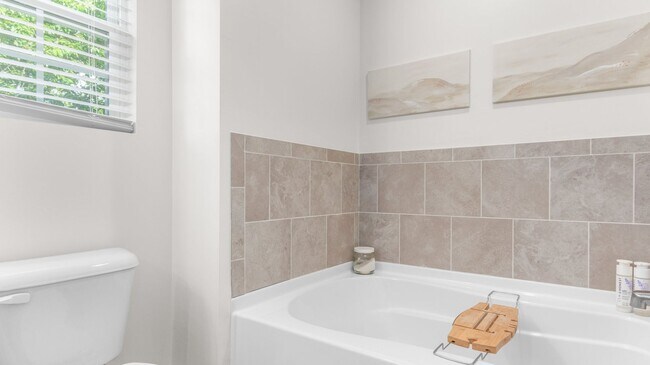 Foto del edificio - 1545 Ocean Garden St