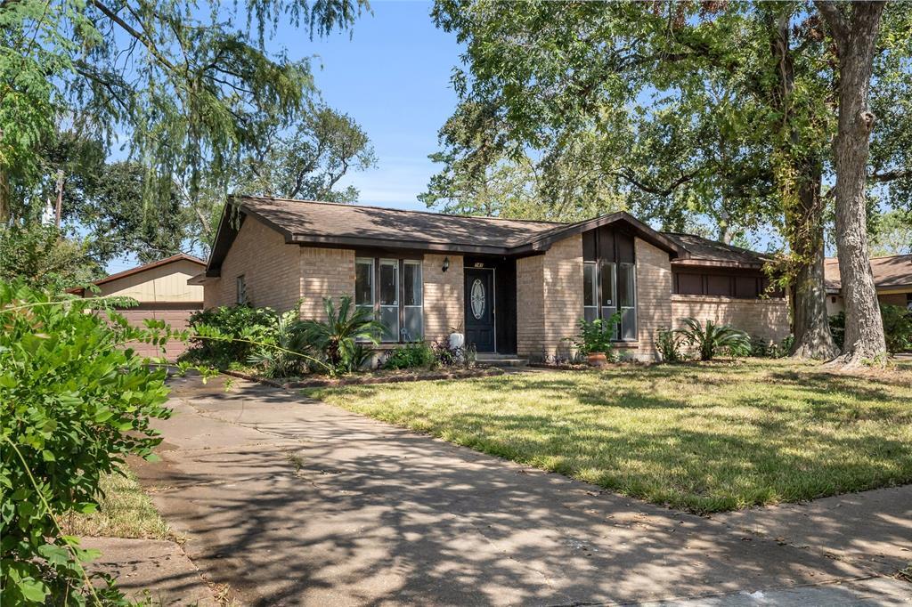 Primary Photo - 7411 Tall Pines Dr
