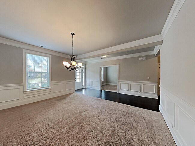 Building Photo - Fantastic 4 Bedroom Home! located in Logan...