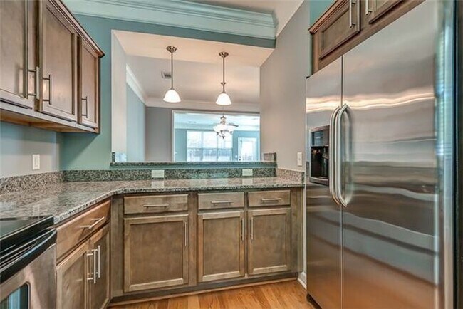 Foto del edificio - Beautiful Nashville Townhome