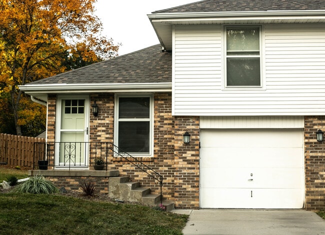 Photo - 11008 V Street Townhome