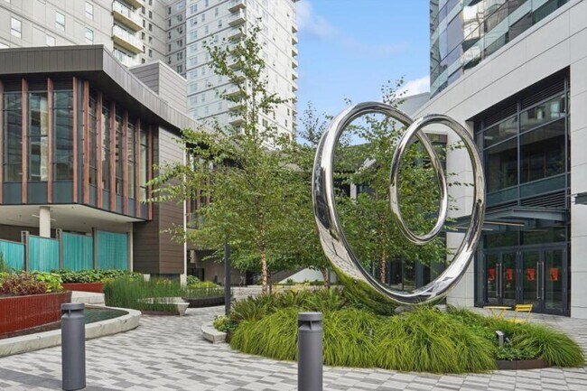 Building Photo - 1 bedroom in Bellevue WA 98004