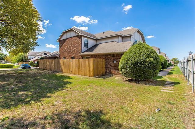 Building Photo - 611 Oriole Blvd