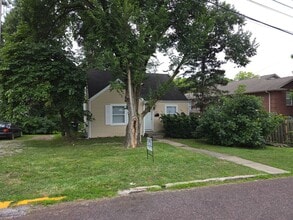 Building Photo - 1626 Anthony St