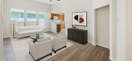 Building Photo - 979 Oak Lynn Dr