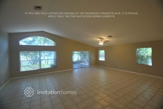 Foto del edificio - 3900 Majestic Palm Way