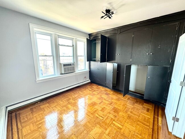 Foto del edificio - 159 Hutton St