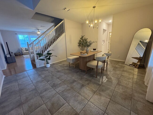 Foto del edificio - GATED COMMUNITY  |  STONE OAK  |  4 BEDROOMS + HUGE LOFT  |  SMALL LOFT/NURSERY/OFFICE/  |  EXCEL...