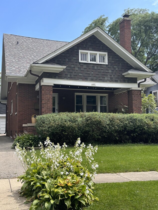 Primary Photo - 1047 Duncan Ave