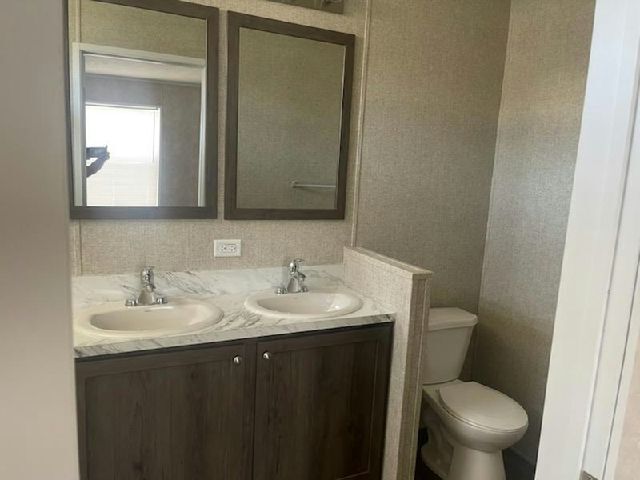 Foto del edificio - 211 Cardinal Ln