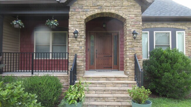 porche delantero - 8445 Colemanden Dr