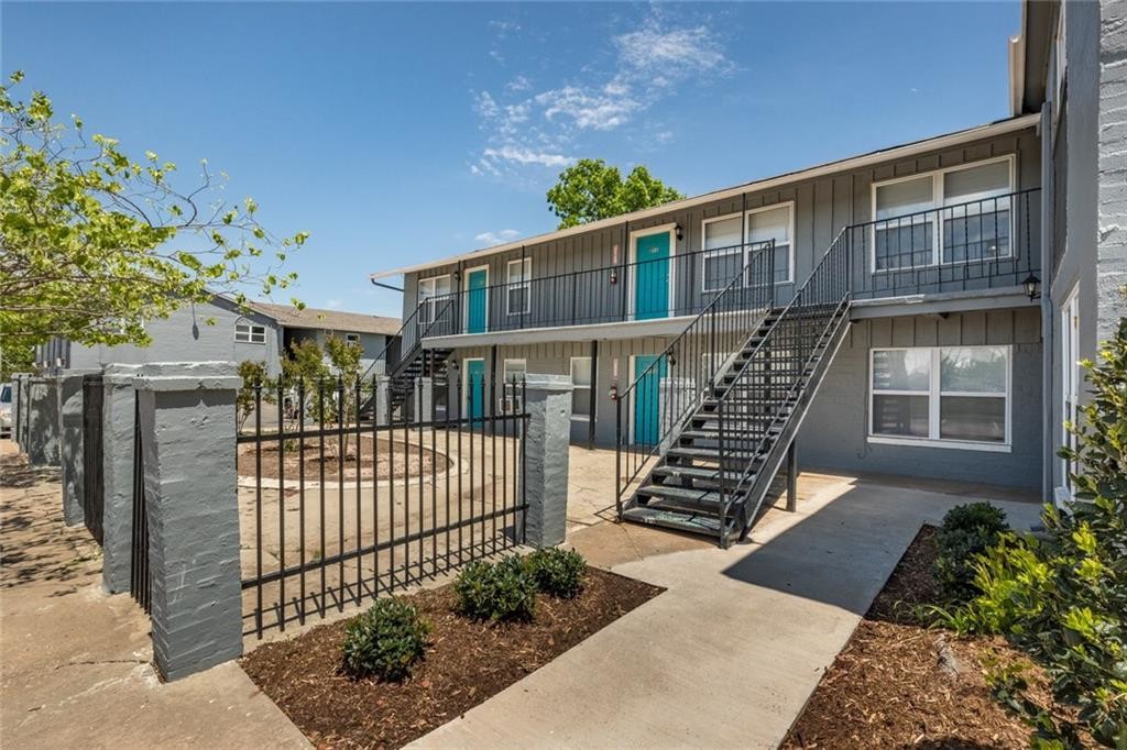 Foto principal - 900 E Wayne St