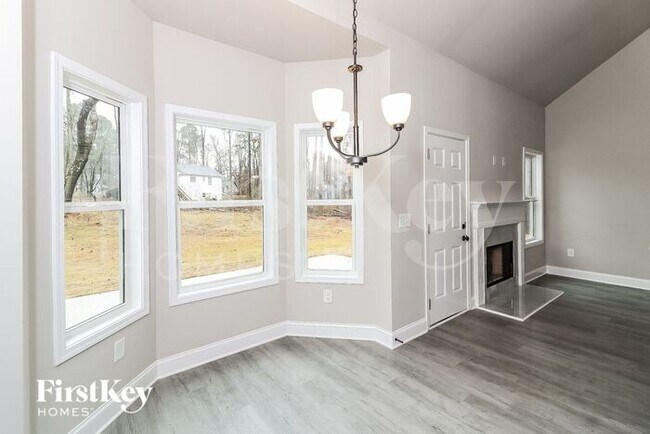 Foto del edificio - 141 Cranbrooke Dr