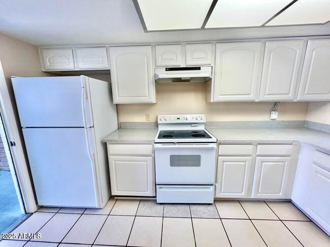 Foto del edificio - 5433 N 79th Pl