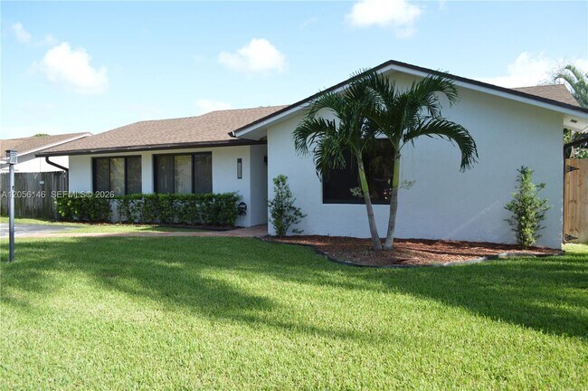 Foto del edificio - 13304 SW 102nd Terrace