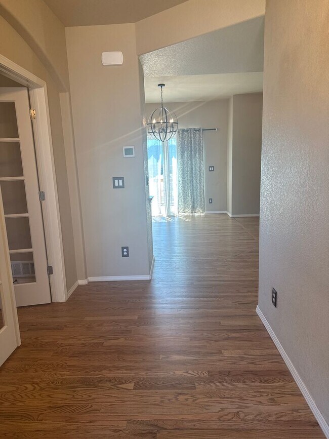 Foto del edificio - 10732 Echo Canyon Dr