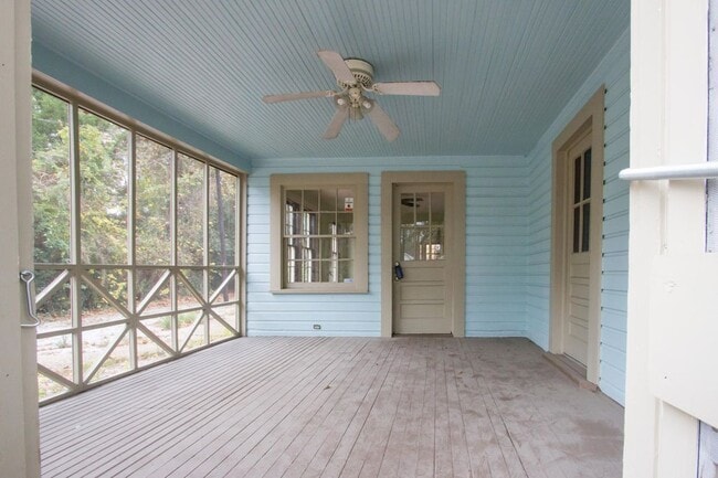 Building Photo - South 16th House