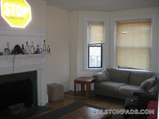 Primary Photo - 20 Glenville Ave