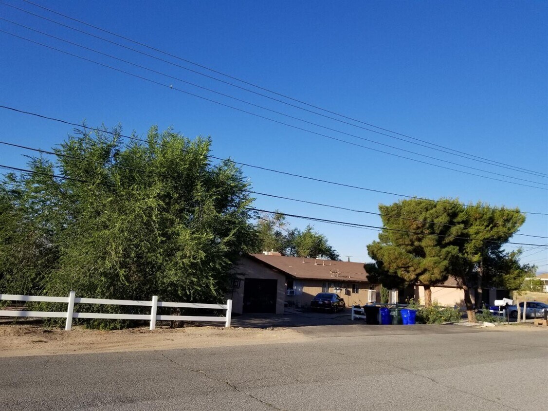 15715 Pamela Ln Unit 3, Victorville, CA 92394 Apartment for Rent in