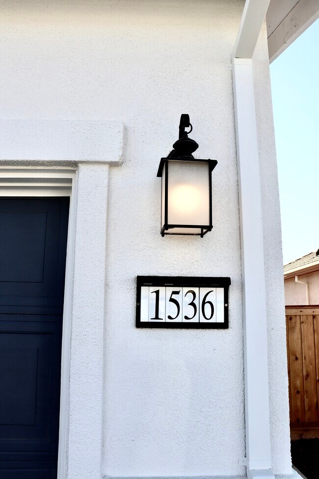 Foto del edificio - 1536 Minories Dr