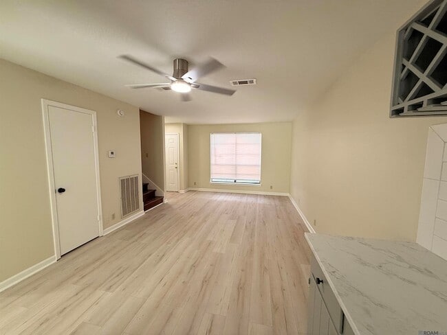 Photo - 5254 Stumberg Ln Apartment