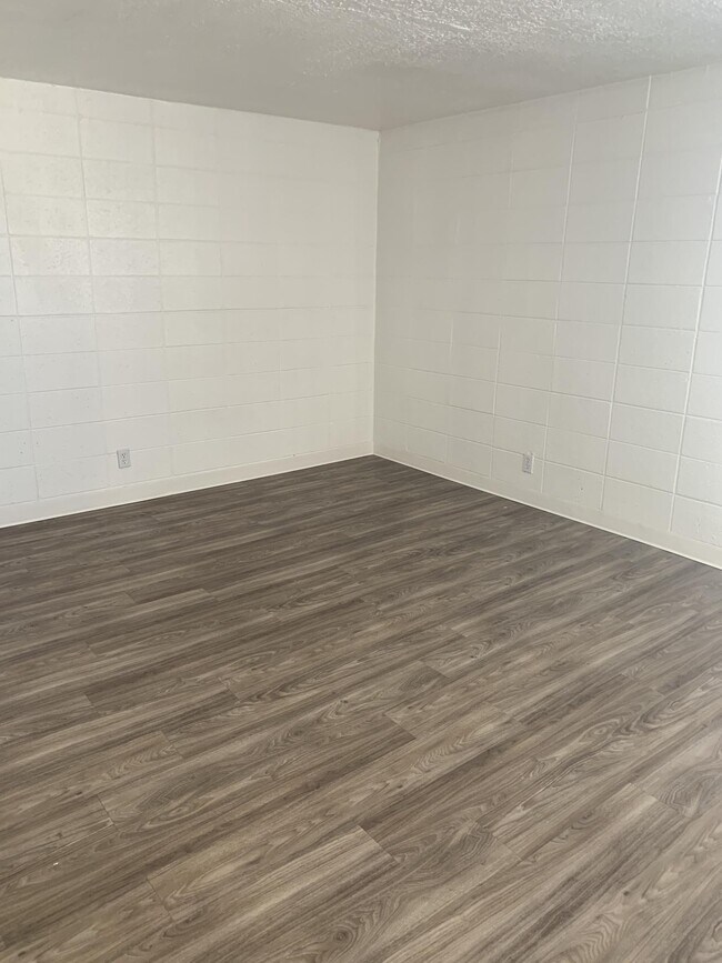 Foto del edificio - 200 Maple St NE