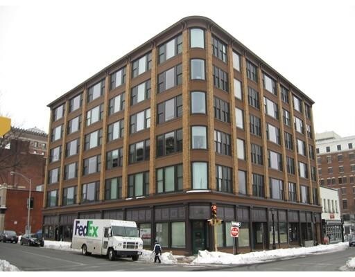 Foto principal - 158-166 Chestnut St