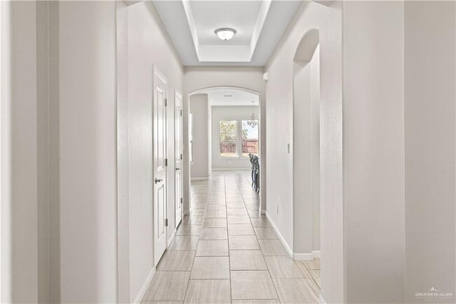 Building Photo - 14224 Amistad Cir