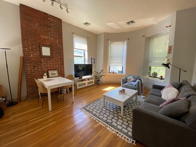 Photo - 42 Worcester Sq Apartment