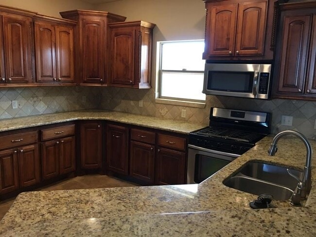 Building Photo - 1213 Red Rock Dr