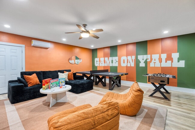 Building Photo - 2922 Sky Cliff