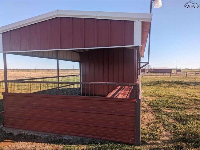 Foto del edificio - 5301 River Rd