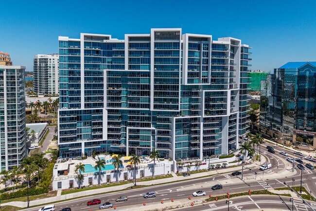 Building Photo - 1155 N Gulfstream Ave