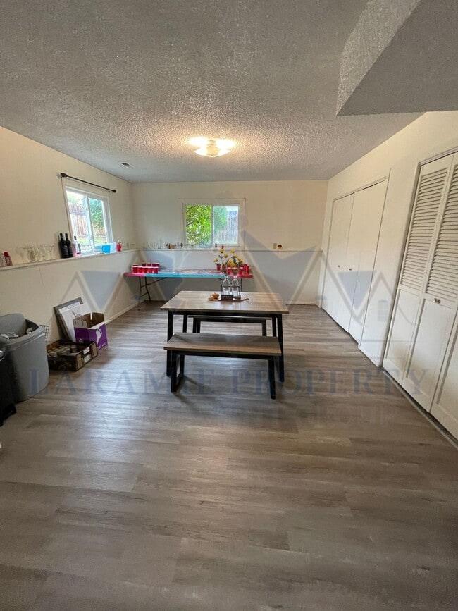 Building Photo - Cozy 2 Bedroom Duplex in Laramie, WY