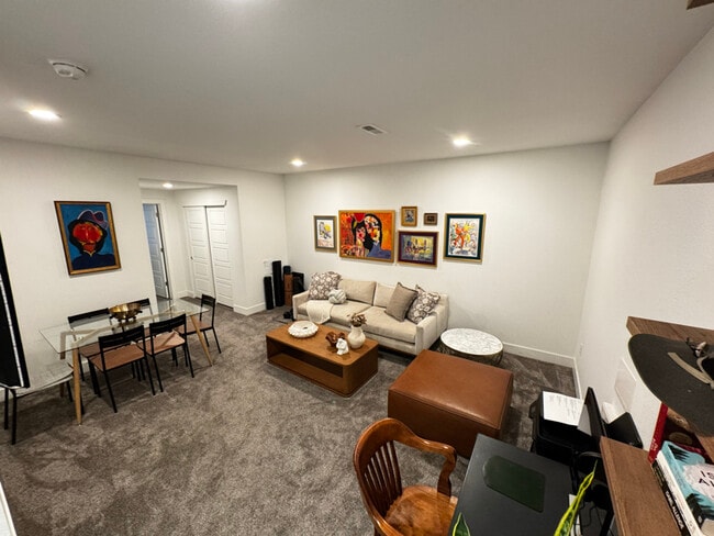 Photo - 2824 W Parkside Pl Townhome