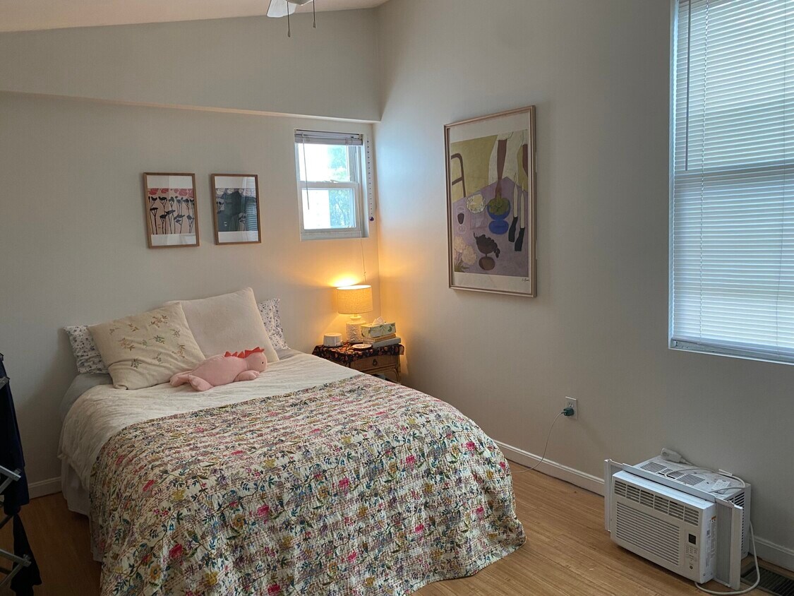 Foto principal - 75 5th St