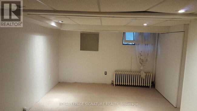 Building Photo - 27 Hillsboro Ave