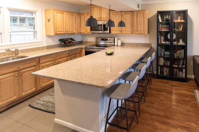 Kitchen - 202 S Virginia Ave