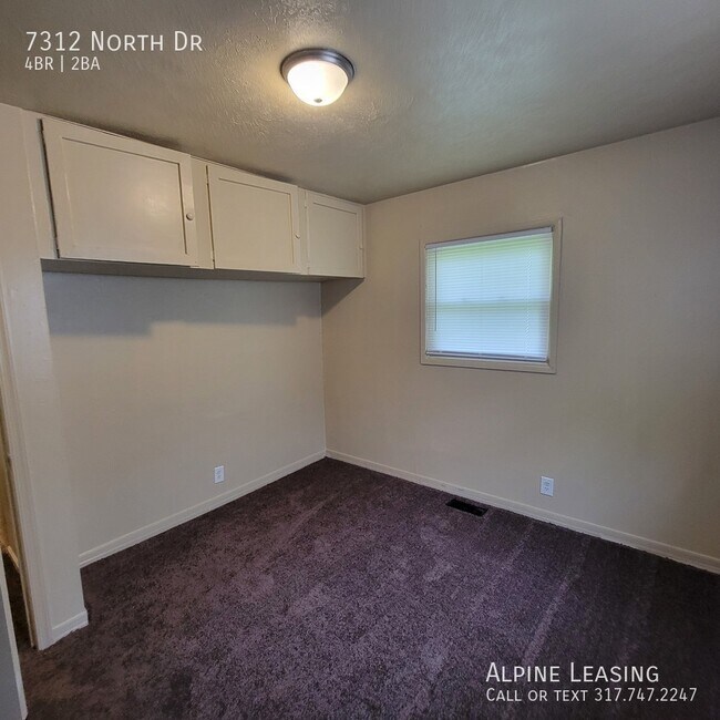 Foto del edificio - 7312 North Dr