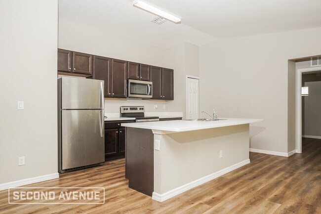 Building Photo - 404 Biscayne Dr