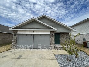 Building Photo - 6480 Churchill Cir